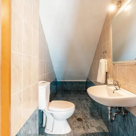 Blue Pearl 2 Apartment Apolakkia