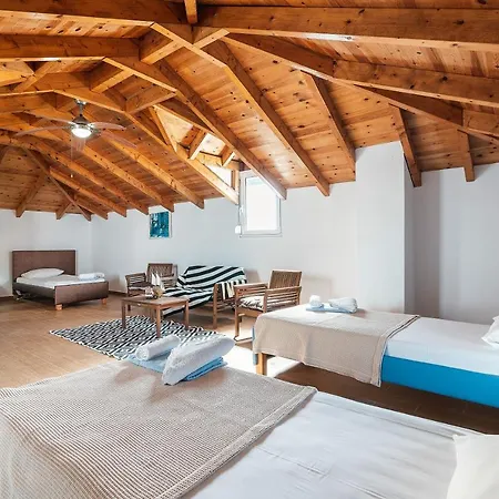 Blue Pearl 2 Apartment Apolakkia